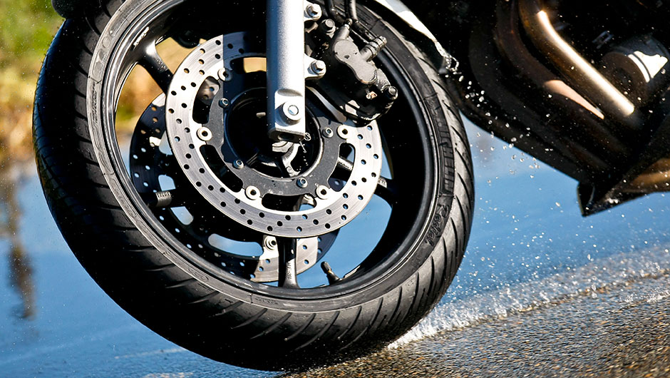 Michelin Pilot Road 3 (1)